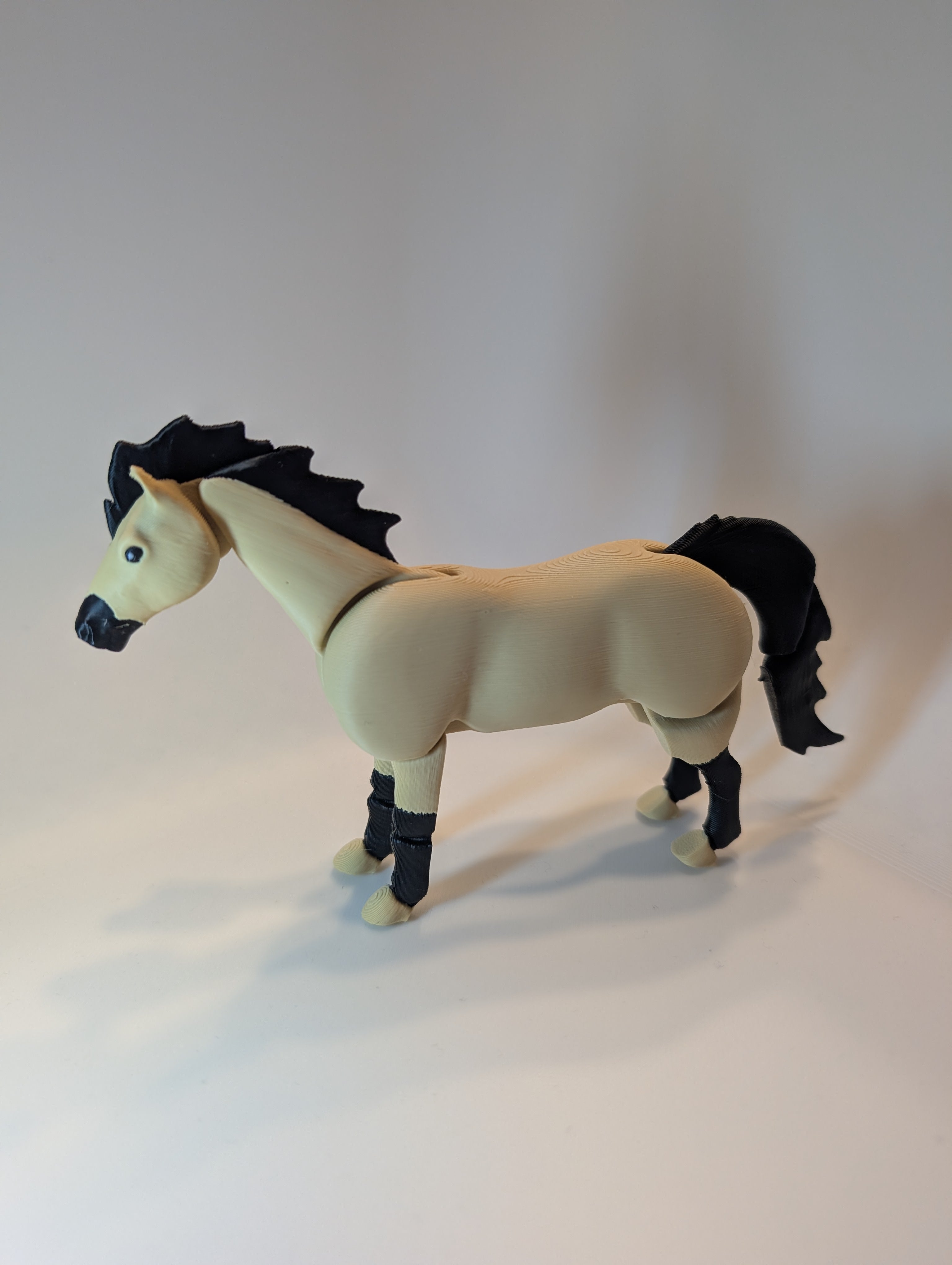 Bewegliche Pferde-Figur