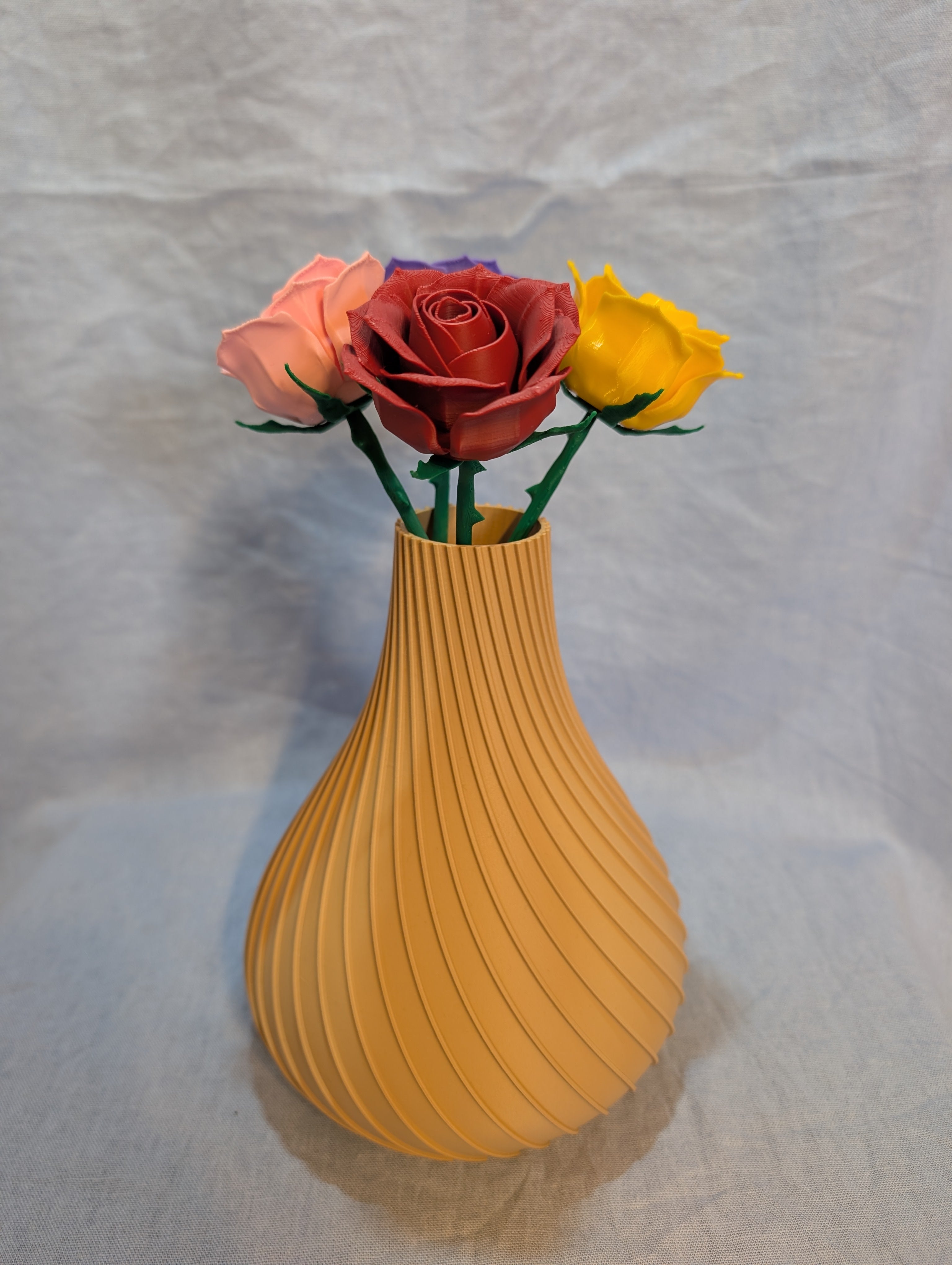 Vasen-Set mit 4 Rosen