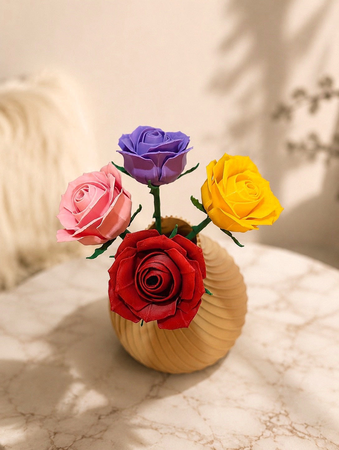 Vasen-Set mit 4 Rosen